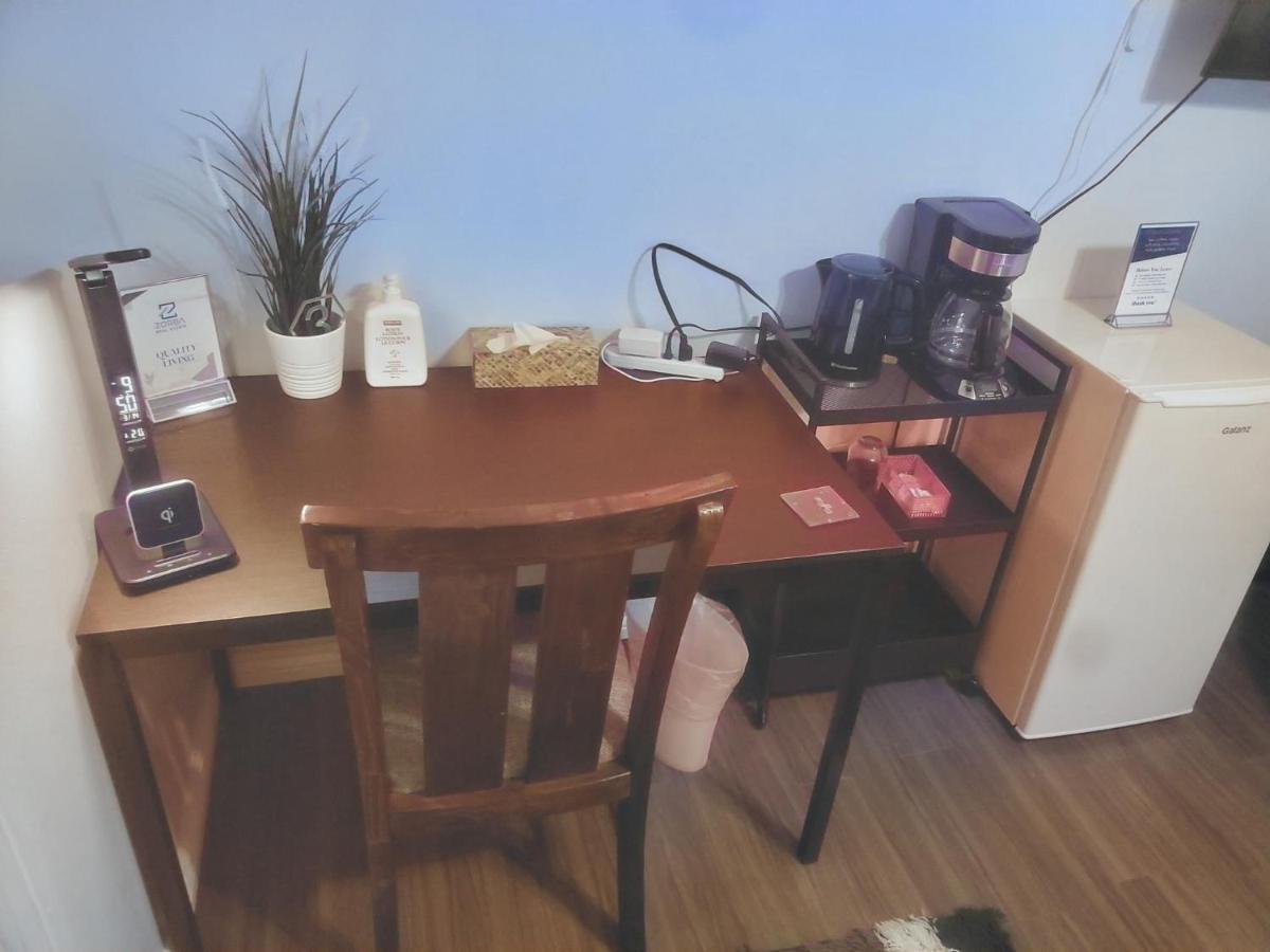 جاتينو Booking - Conrad -Single Room - Self Check-In المظهر الخارجي الصورة